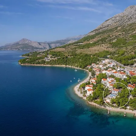 Seafront Azzurro With Heated Pool