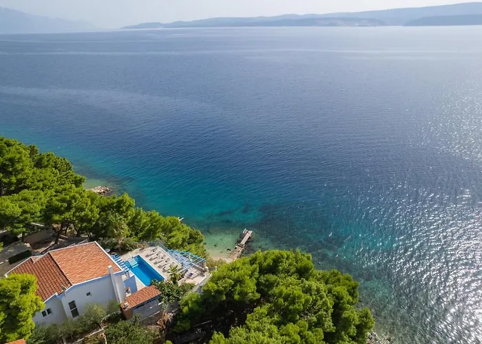 Villa Seafront Azzurro With Heated Pool Stanici