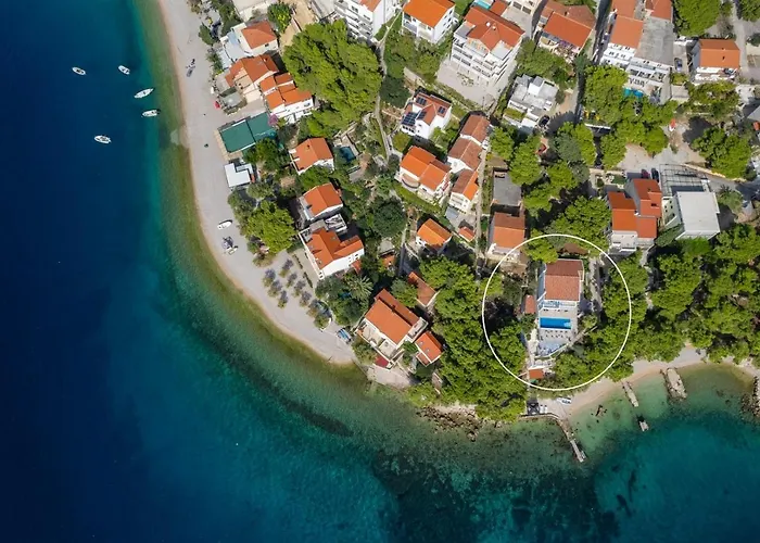 Villa Seafront Azzurro With Heated Pool