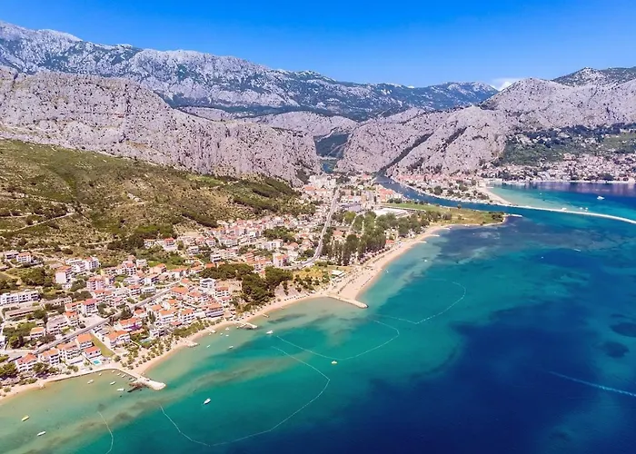 Seafront Azzurro With Heated Pool Villa