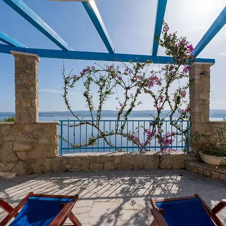 Seafront Azzurro With Heated Pool * Stanici