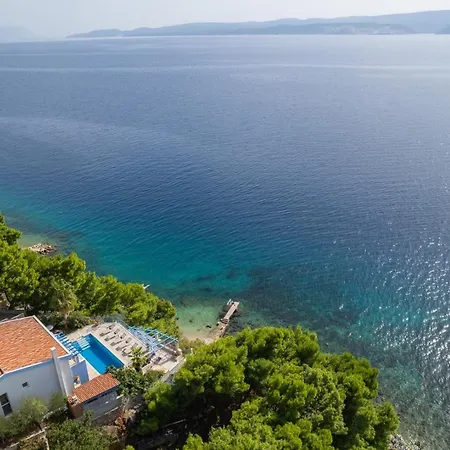Villa Seafront Azzurro With Heated Pool Stanici