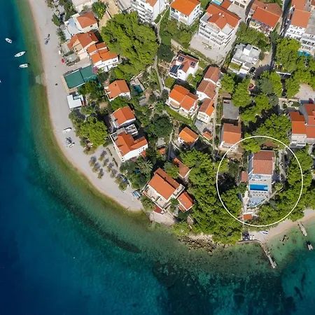 Villa Seafront Azzurro With Heated Pool