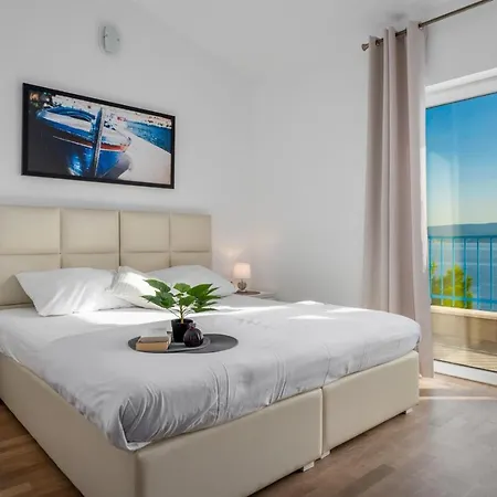 Seafront Azzurro With Heated Pool Villa *