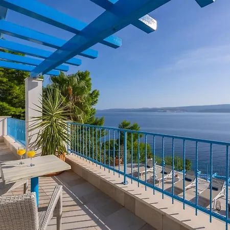 Seafront Azzurro With Heated Pool * Stanici