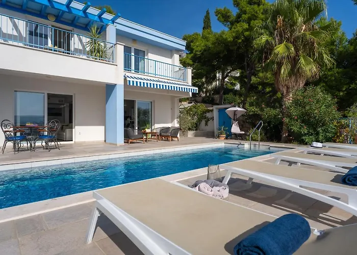 Willa Seafront Azzurro With Heated Pool